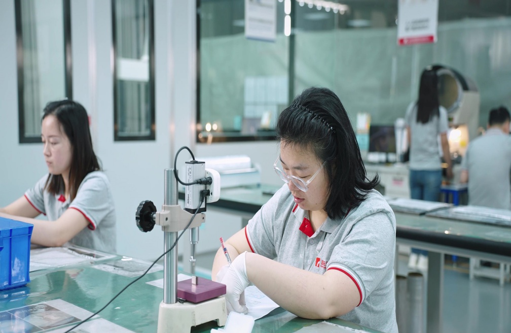 Quality Assurance and Assembly of Non-standard Mold Base Solutions