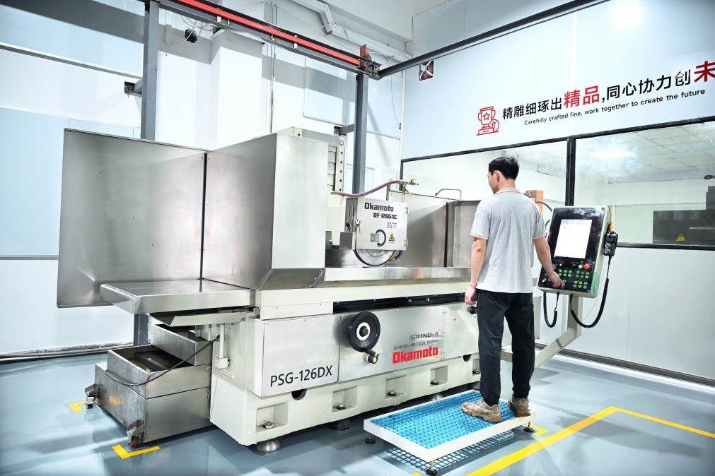 Okamoto surface grinding machine